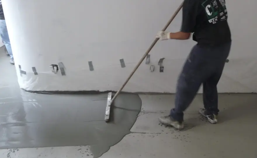 Behandla betonggolv inomhus - så väljer du rätt metod