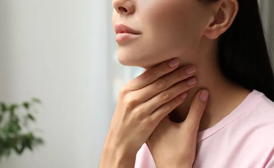 Thyrozol - tycie, dawkowanie, skutki uboczne. Czy jest bezpieczny?