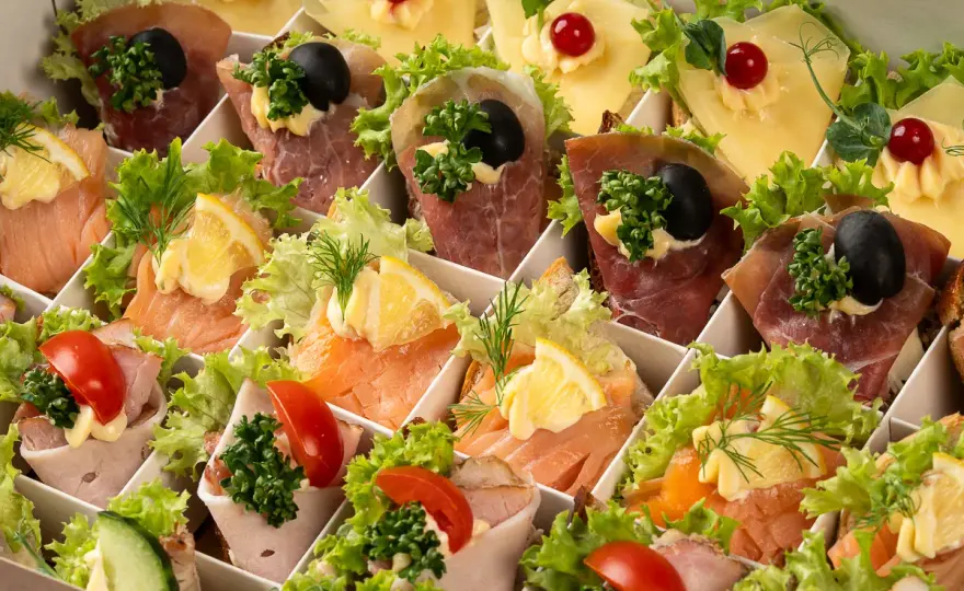 Catering kanapkowy Kraków: Pan Kanapka i alternatywy