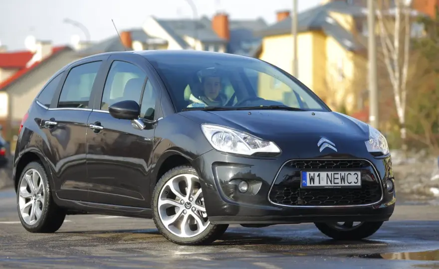Citroen C3 żarówki przód - Czy wiesz, które wybrać i jak wymienić?