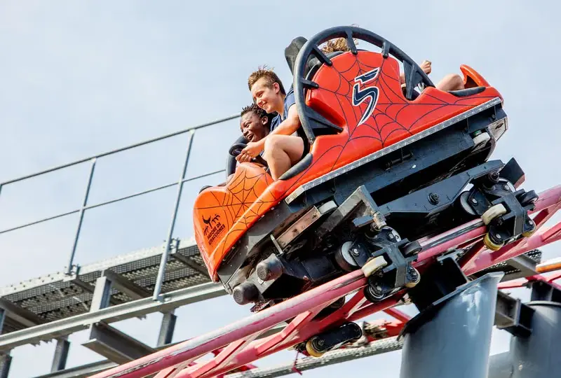 Entradas parque de atracciones: precios, descuentos y cómo comprar