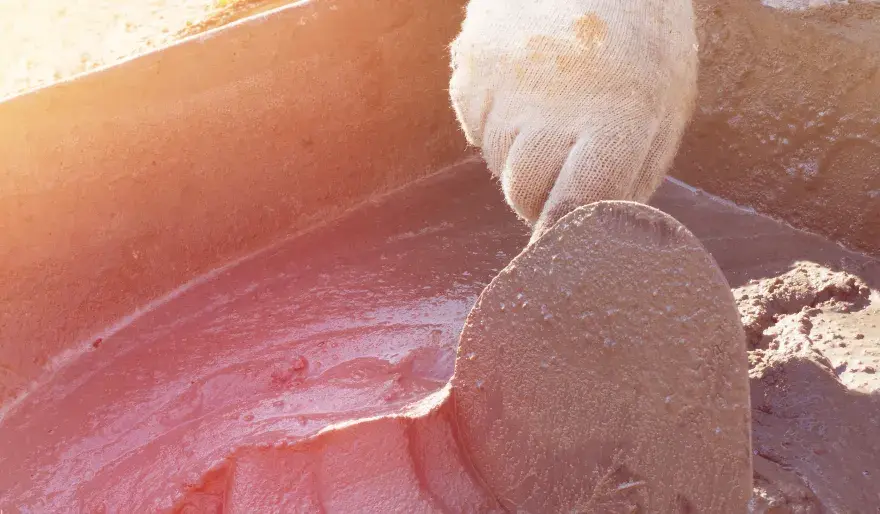 Jaki cement do kostki brukowej? Wybierz najlepszy dla trwałości i jakości