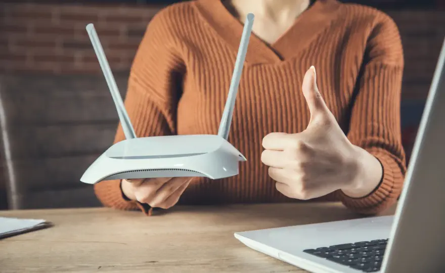 Jak podłączyć internet do TV? Przewodnik krok po kroku!