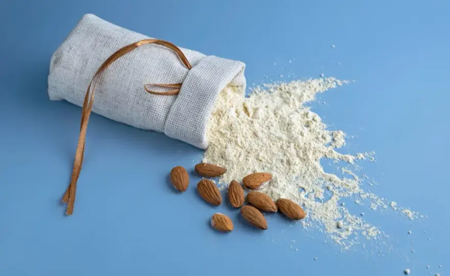 Farine d'amande vs Poudre d'amande - Laquelle choisir ?