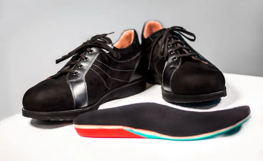 Diabetiker-Schuhe - Schutz, Passform & Kosten: Ihr Guide