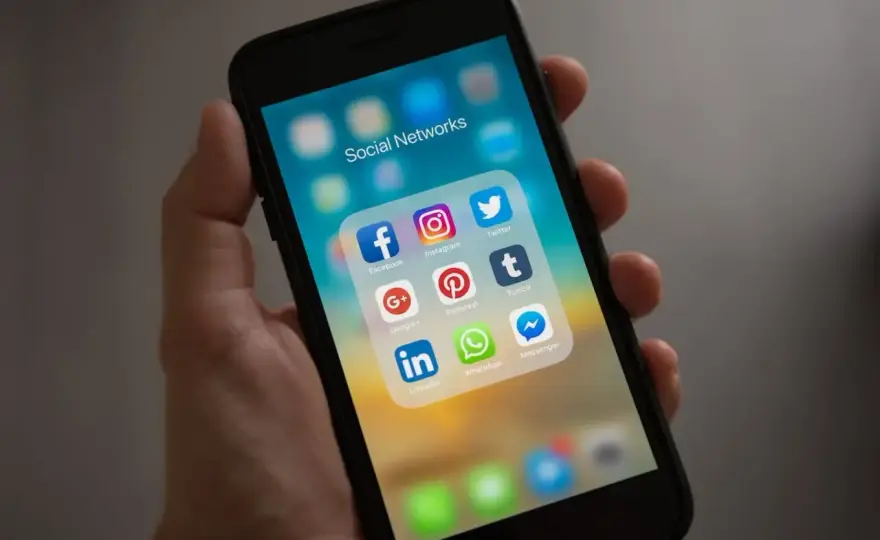 Social Media Manager - Zarobki, Praca, Jak Zacząć?