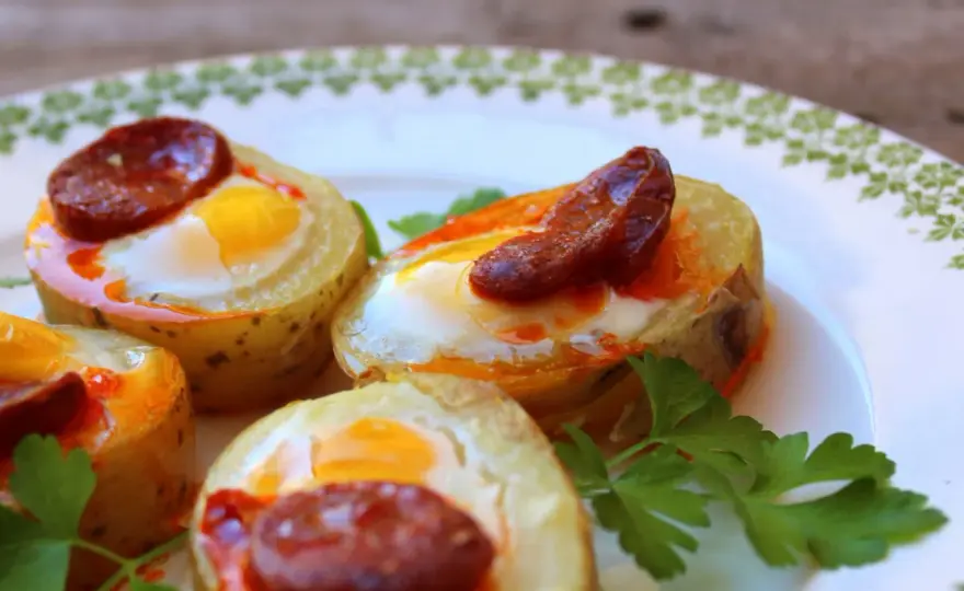 Canapés de huevo de codorniz - Receta fácil y combinaciones top