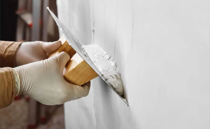 ¿Cuánto tarda en secar el yeso antes de pintar?