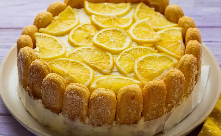Cytrynowe tiramisu bez pieczenia - lekki deser, który naprawdę działa