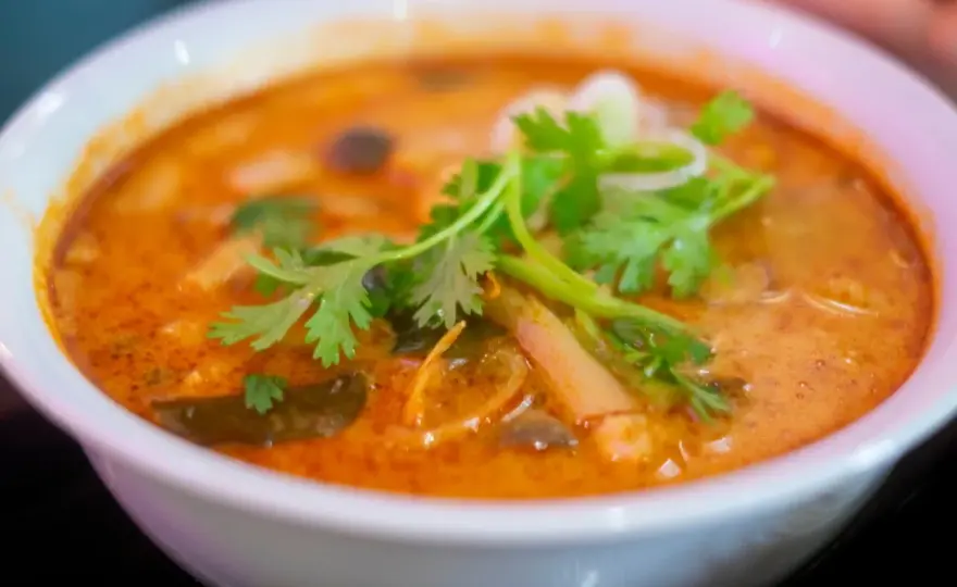 Zupa tom yum - Jak uzyskać idealny balans i uniknąć błędów?
