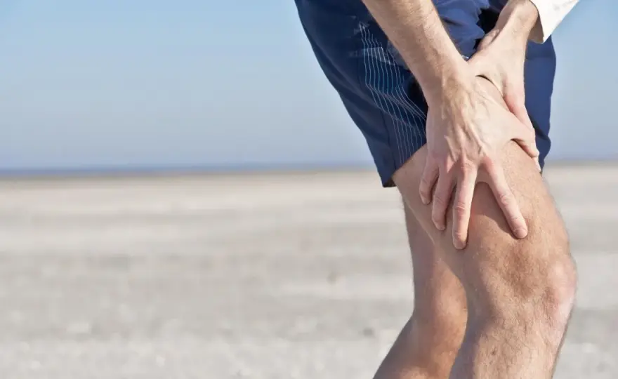 Por qué me duelen los músculos de la pierna y cómo aliviar el dolor