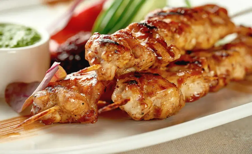 Brochettes de poulet parfaites - Le secret d'un churrasco juteux