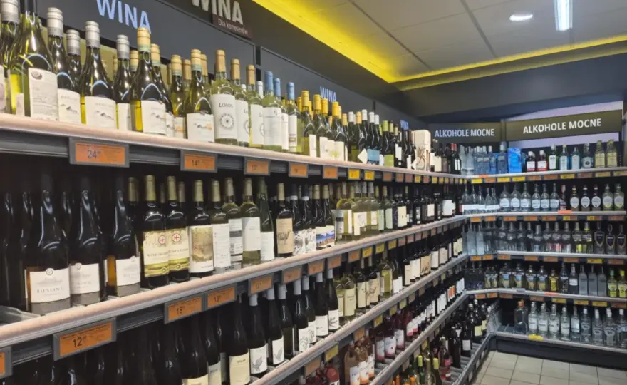 Zakaz sprzedaży alkoholu po 22 - Czy to dotyczy Twojego sklepu?