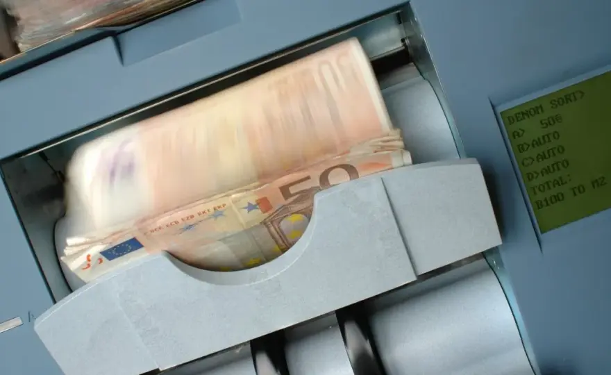 Najlepsze lokaty bankowe – porównaj i uniknij strat, wybierz najkorzystniejszą ofertę!