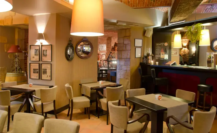 Gdzie zjeść w Radomiu? Odkryj najlepsze restauracje i smaki