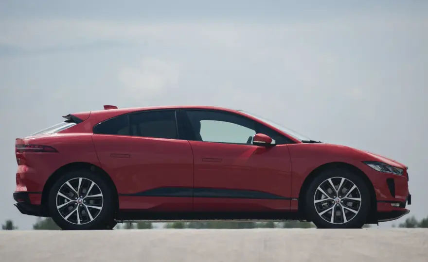Jaguar elektryczny - Czy I-PACE to dobry wybór? Sprawdź!