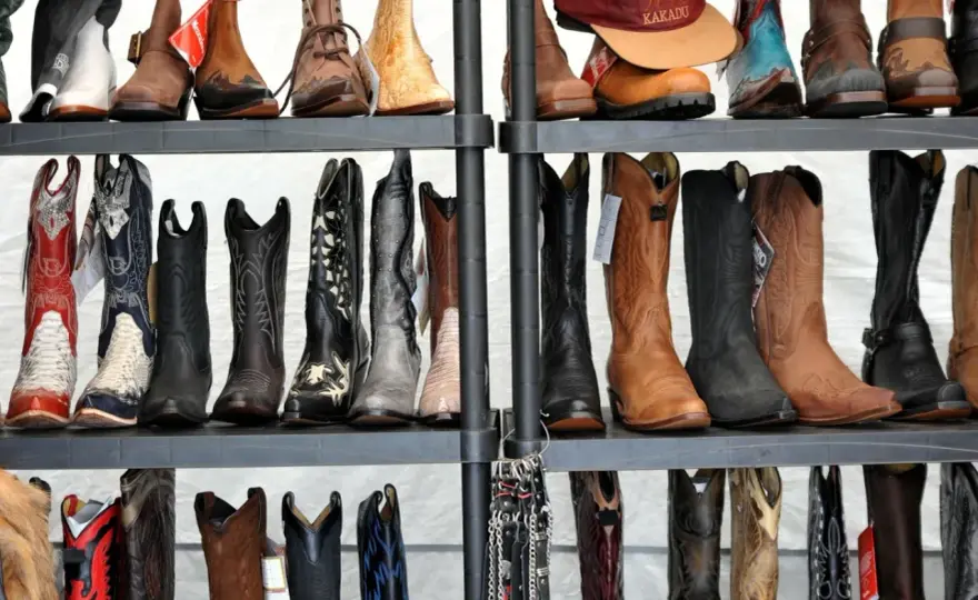 Modne buty na jesień - Które modele naprawdę warto wybrać?