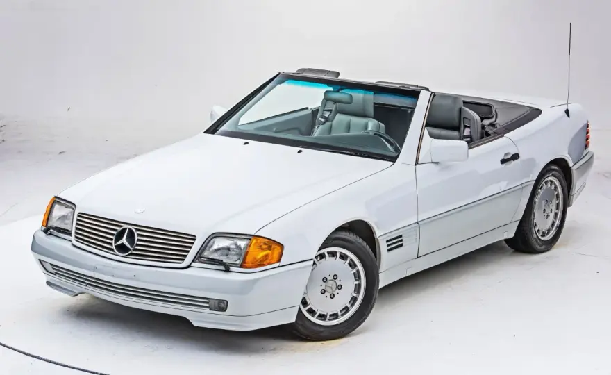 Mercedes SL R129: Ikona lat 90. Czy warto w nią inwestować?