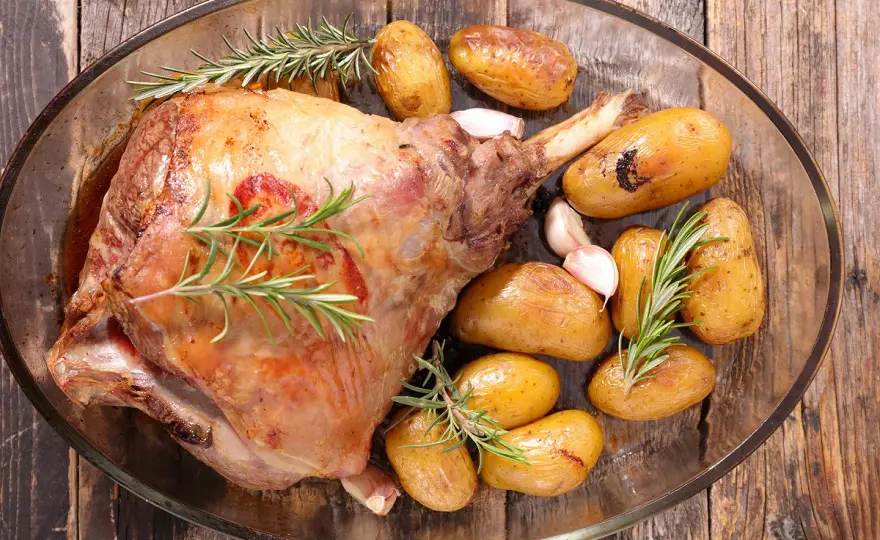 Gigot d'agneau au four - temps, température et repos
