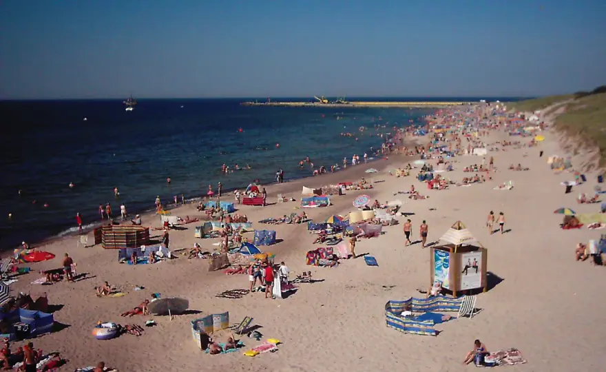 Darłowo czy Darłówko? Gdzie spać i którą plażę wybrać?