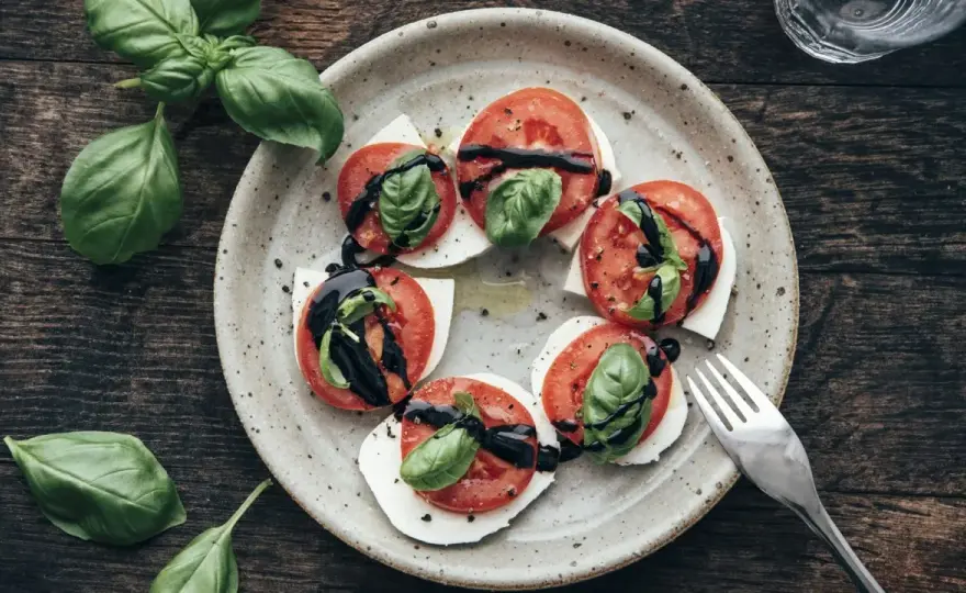 Tomate-Mozzarella-Salat - Was macht den Klassiker wirklich perfekt?