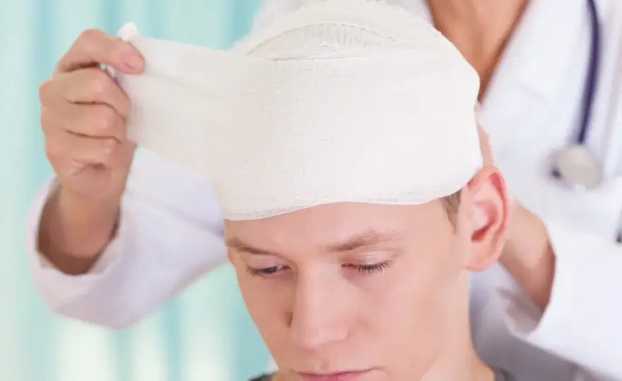 Uraz aksonalny po urazie głowy - objawy, CT, MRI i rehabilitacja