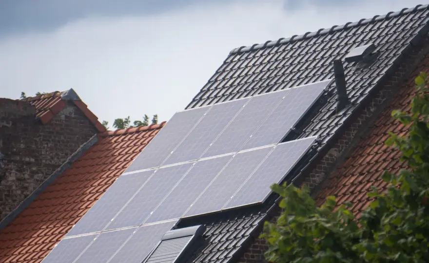 Fotowoltaika 5 kW: Ile prądu dziennie? Od 4 do 25 kWh!