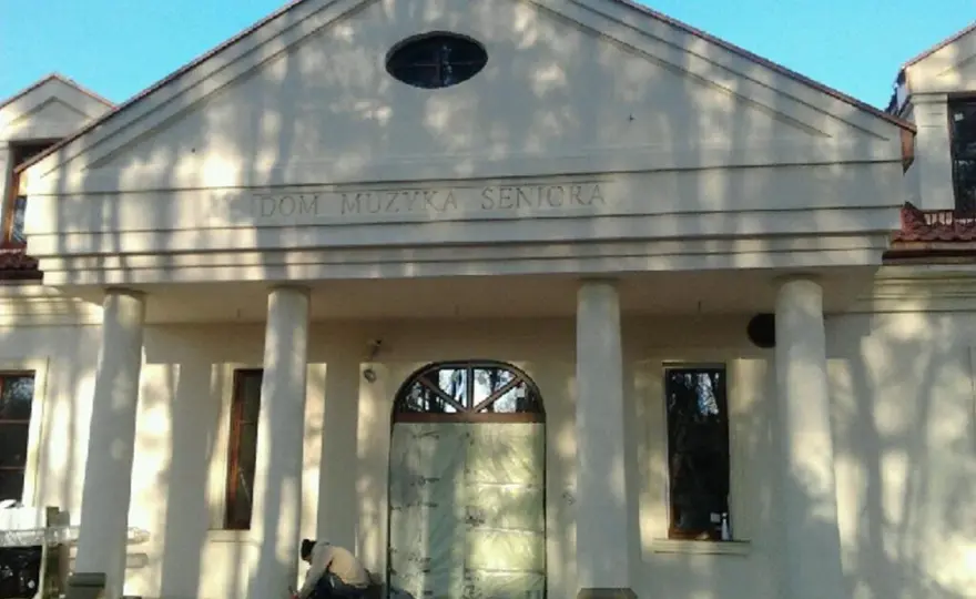 Dom Muzyka Seniora: Odkryj artystyczną oazę dla seniorów