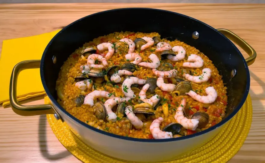 Arroz marinero con gambones, guía para clavar el punto