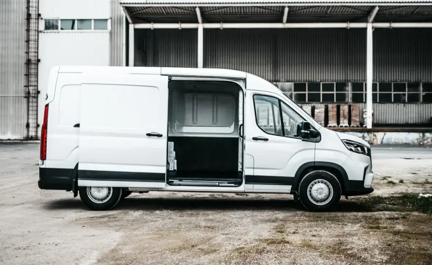 Maxus Deliver 9 - Czy ten van zastąpi ciężarówkę w firmie?