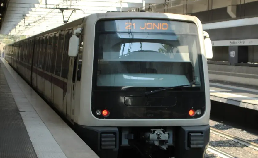Metro B Roma - come muoversi tra lavori e bus sostitutivi