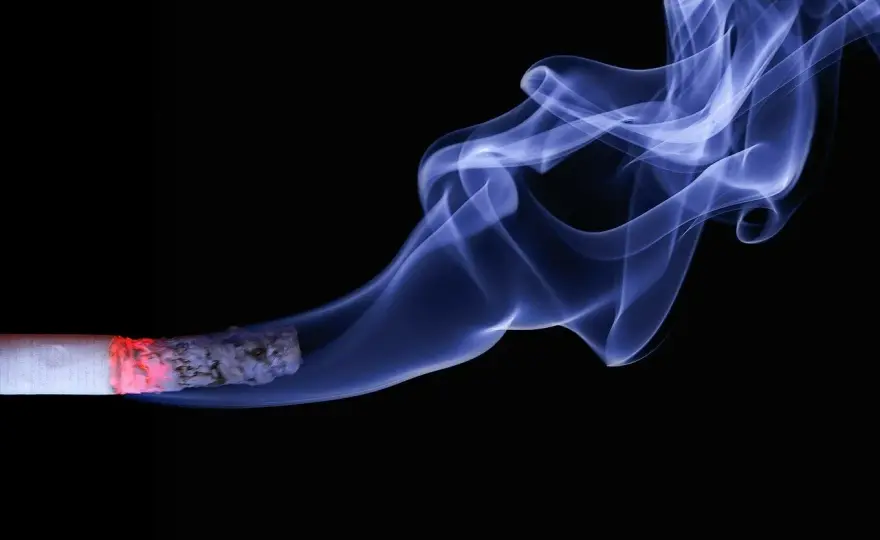 Allattamento e fumo - come proteggere il neonato