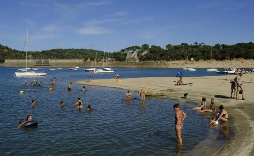 ¿Hay playa en Madrid? La verdad y dónde refrescarse