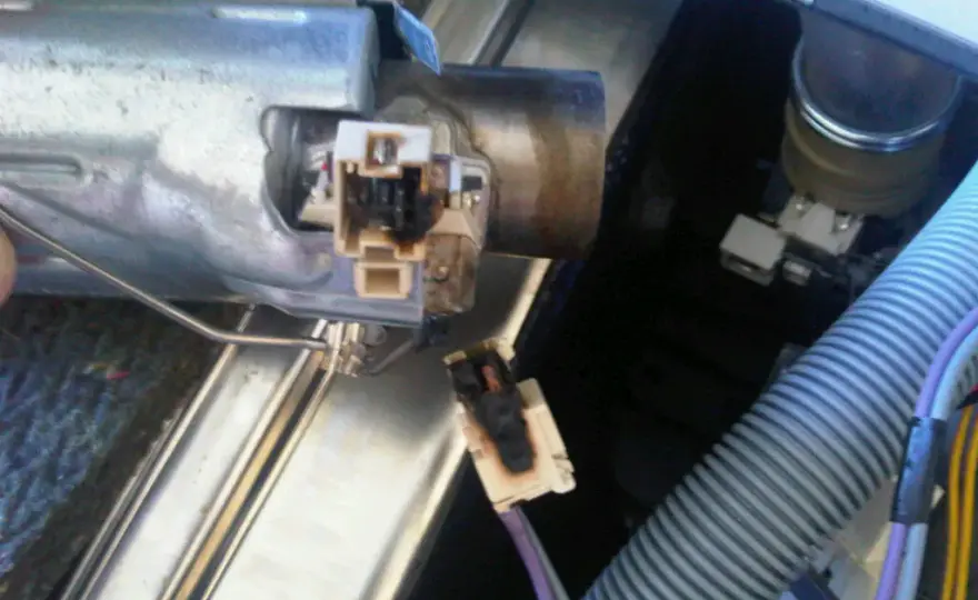 Gdzie jest bezpiecznik w zmywarce Electrolux? Oto, co musisz wiedzieć