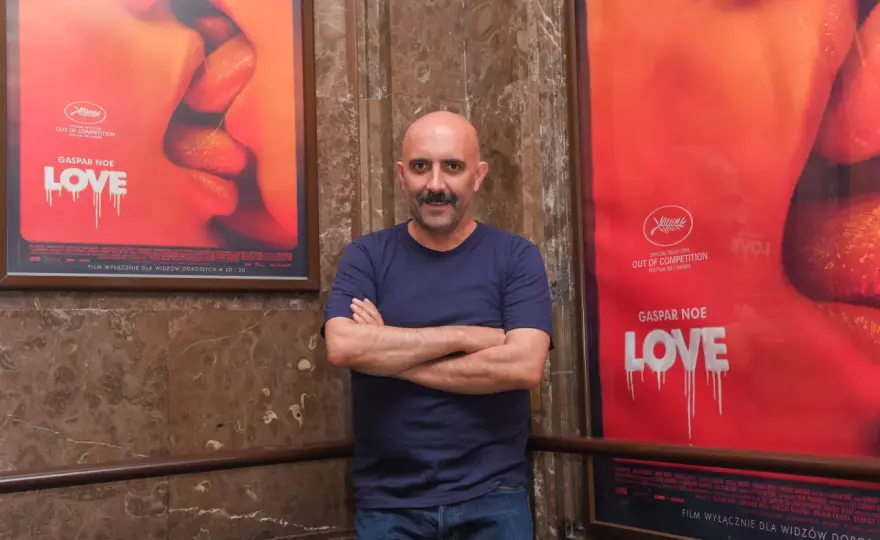 Film wyłącznie dla dorosłych: Przewodnik po 18+ i polecane tytuły