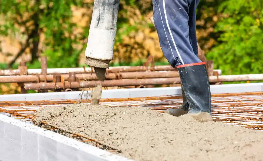 Beton C25/30 - Jak wybrać i zamówić? Właściwości, cena, zastosowanie