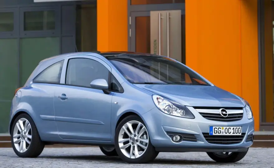 Opel Corsa D 1.2 benzyna - Czy warto kupić? Analiza wad i zalet