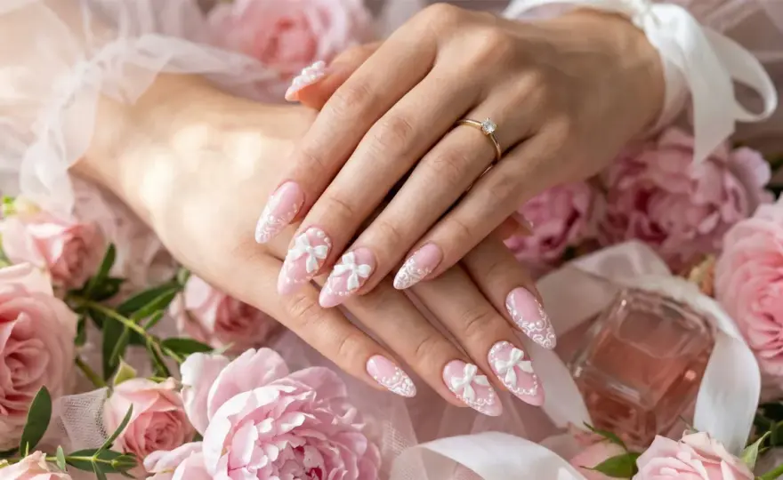 Manicure 2026 - Jak wybrać idealny styl do sukni i dłoni?