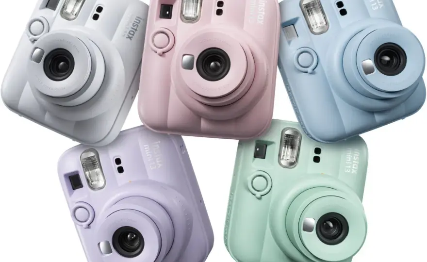 Instax mini 13 - czy to najlepszy aparat natychmiastowy?