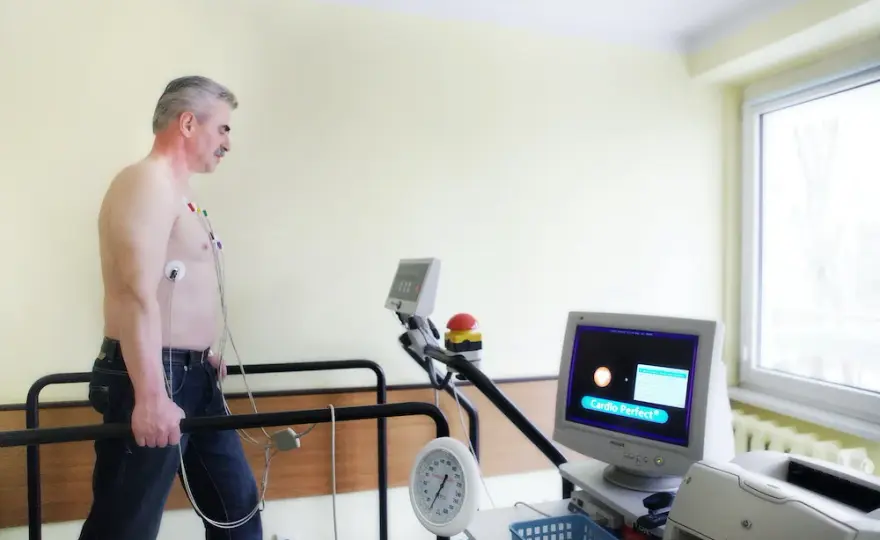 Gdzie znaleźć skuteczną rehabilitację po zawale serca w Polsce