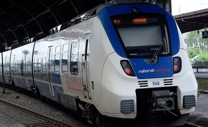 RE 4 Wupper-Express - Deine Fahrt durch NRW: Halte, Baustellen & Tipps