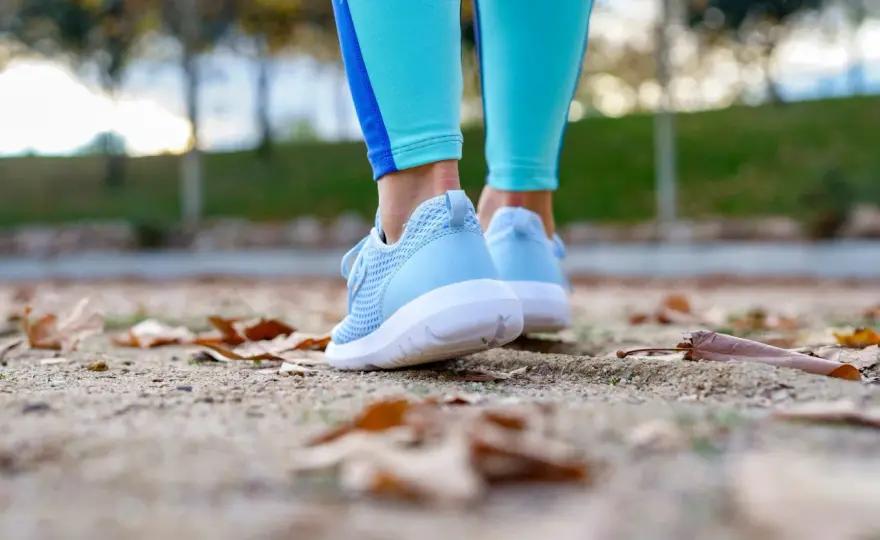 Zapatillas de mujer: ¿Cómo elegir bien y no gastar de más?