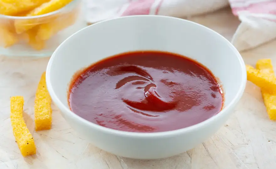 Ketchup fatto in casa - la ricetta semplice che funziona davvero