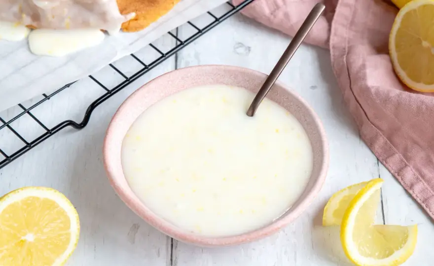 Zitronenglasur perfekt selber machen - So gelingt sie immer!