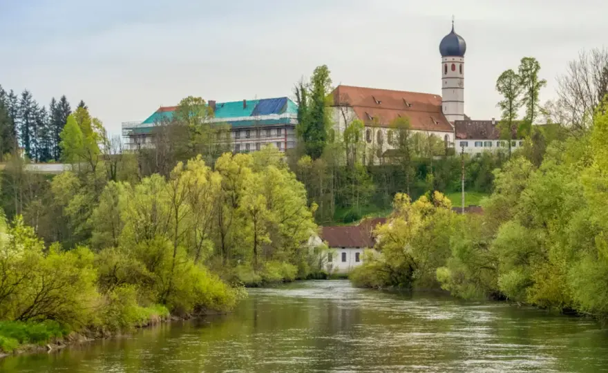 Kloster Beuerberg - Mehr als ein Denkmal: Geschichte & Besuch