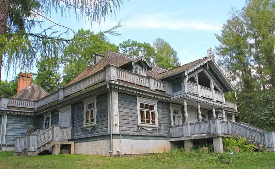 Park Pałacowy w Białowieży - co zobaczyć i ile trwa spacer?