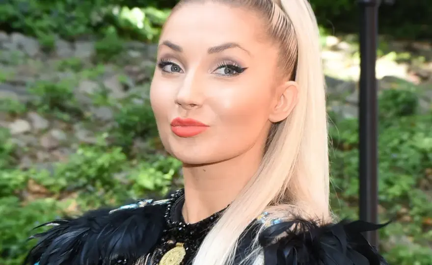 Ile lat ma Cleo? Wiek, kariera i sekret młodego wyglądu