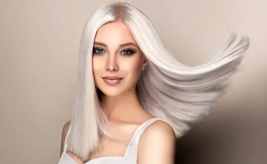 Jak ochłodzić kolor włosów - Poznaj skuteczne sposoby na blond i brąz