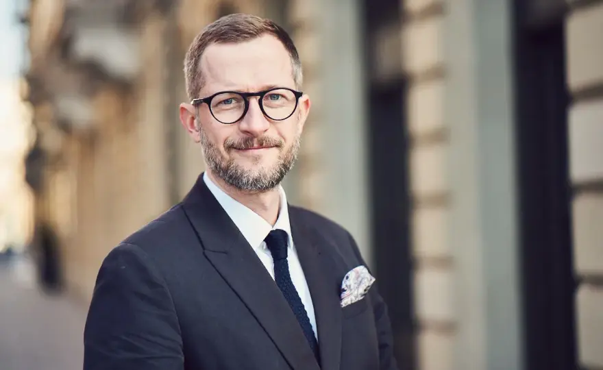 Zdjęcia profilowe - Jak budować profesjonalny wizerunek w sieci?