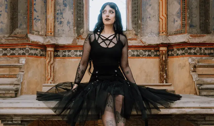 Trad goth - to więcej niż styl. Poznaj jego korzenie!